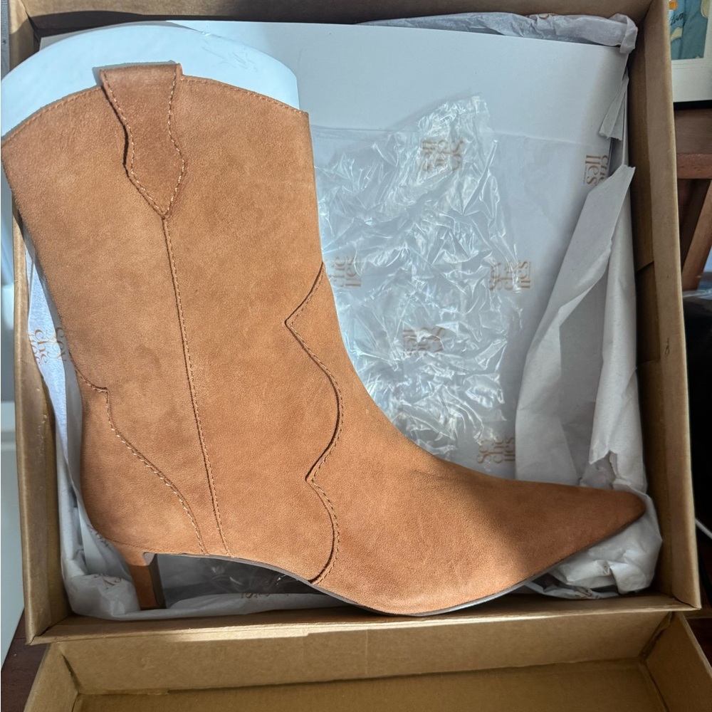 BRAND NEW Seychelles Women's Tan Dallas Suede Ankle Heeled Boot Size 8.5